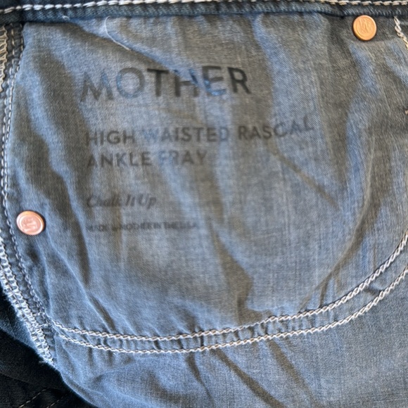 Mother Denim “Rascal” High Rise Ankle Fray - Picture 8 of 10